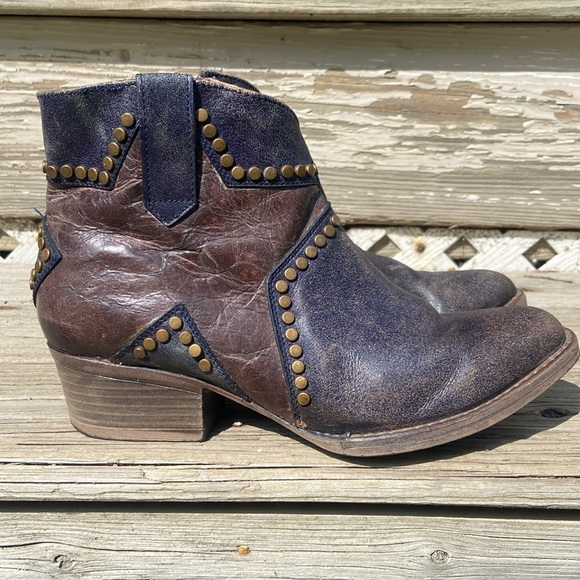 Circle G By Corral Studded Star Inlay Booties Women's Size 10.5 - Picture 2 of 12